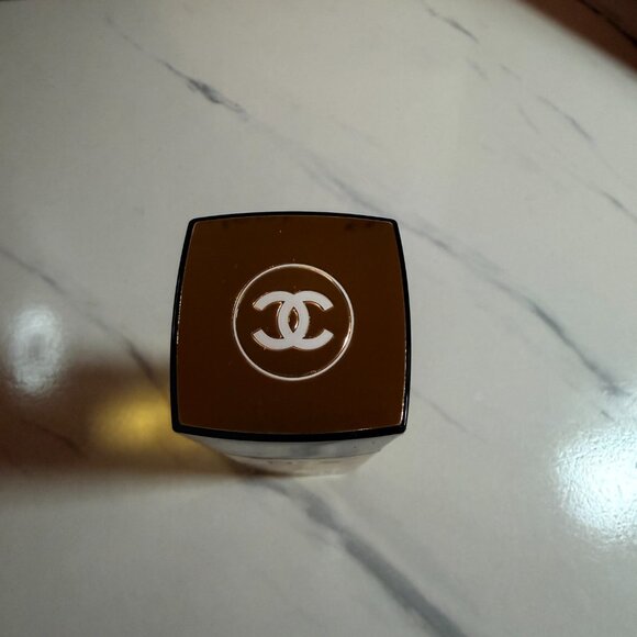 CHANEL No. 5, 3.4 oz EDT AUTHENTIC! NEW bottle minus a few sprays. No box - Picture 4 of 5